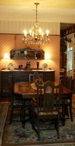 The main dining room at Dreams of Yesteryear Bed and Breakfast