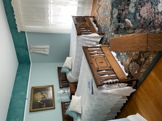Antique twin beds in Gareld's Room can be combined to a King-sized bed upon request.